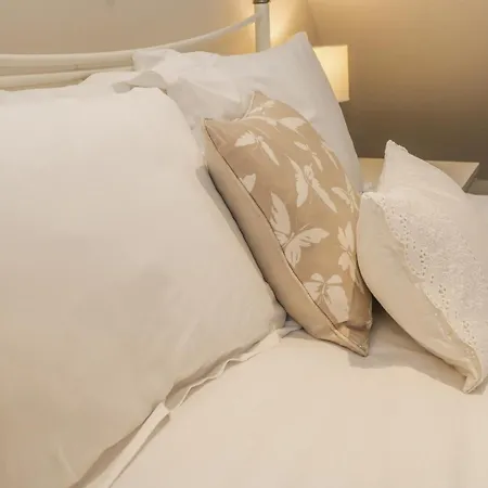 Robins Nest Γουίτμπι