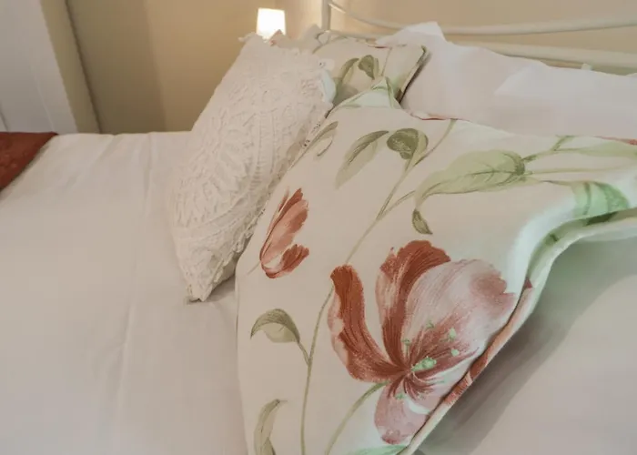 Robins Nest Γουίτμπι