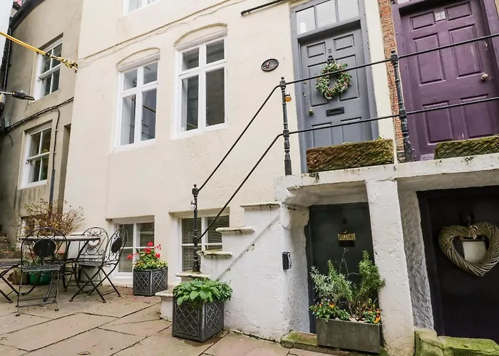 Robins Nest شقة ويتبي